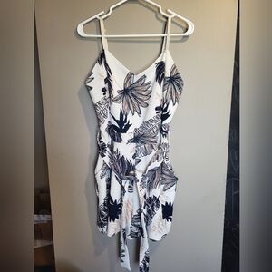 Eclipse Navy and Cream Patterned Romper, Size Large